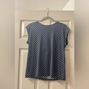 Banana Republic Dark Blue and White Patterned Tee